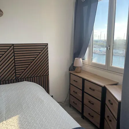 公寓 1-bedroom Sea-view With Terrace, Sleeps 4 *